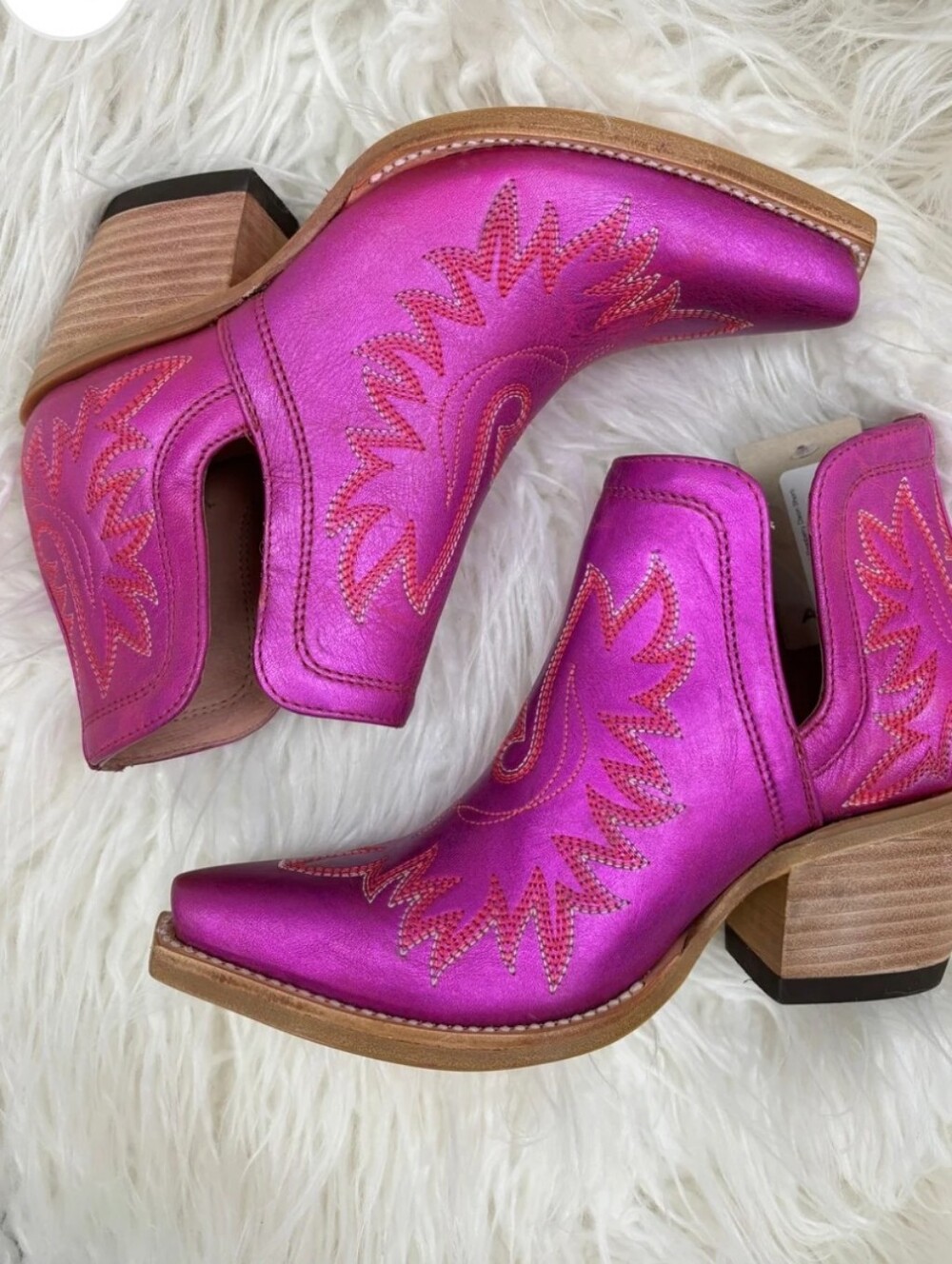 BNWT WOMENS ARIAT DIXON X IN ELECTRIC RASPBERRY SIZE 7.5B COWBOY BOOTS